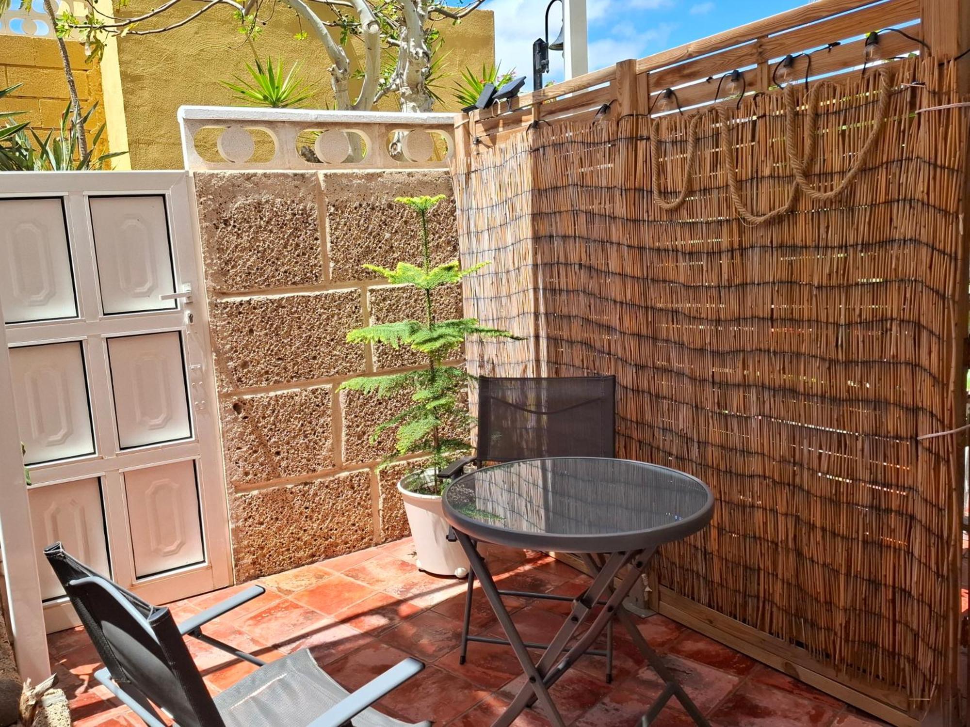 Habitacion Doble Con Bano Y Terraza Privada El Médano المظهر الخارجي الصورة